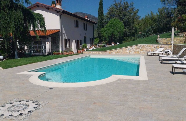 Villa Salviati: peaceful stay in a 15th century villa