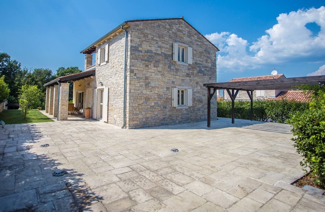 Villa Samanta nearby Umag – Crovillas GmbH