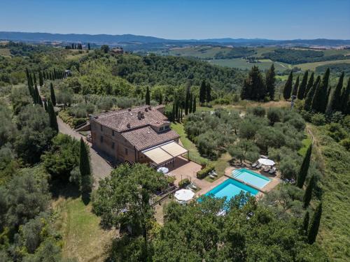 VILLA SAN NAZARIO 18&2, Emma Villas