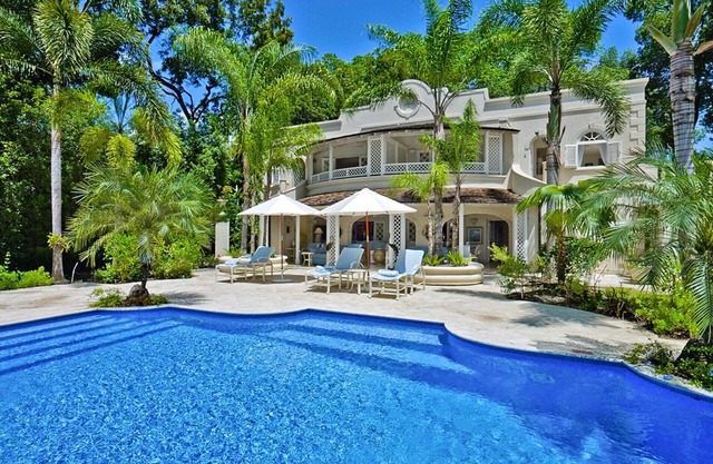 Villa Sandalo by Fantasia Villas