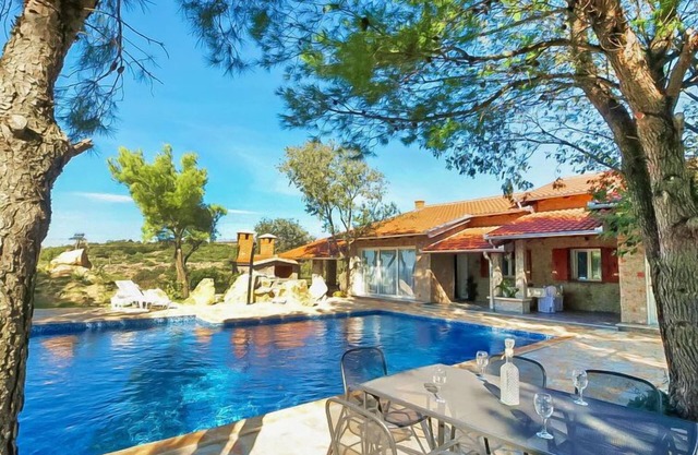 Villa Sandra by Interhome