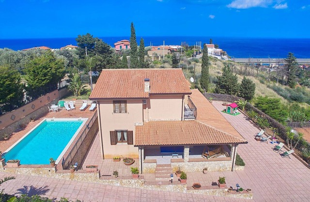 Villa Sansone Piscina privada Precio especial WIFI Estacionamiento privado Palermo-Cefalù