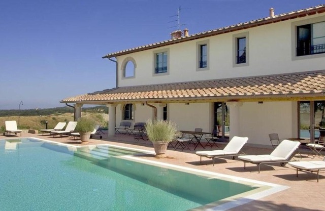 Villa Santa Virginia by Halldis