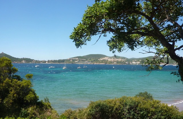 Hermosa Villa de Ppied 4 suites parentales + Jacuzzi 9 lugares