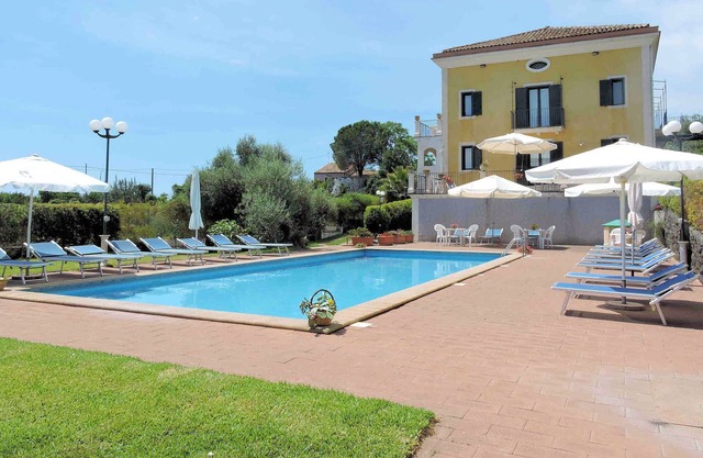 Villa Sciare Modò - apartamento de dos habitaciones n. 1 planta baja con terraza amueblada