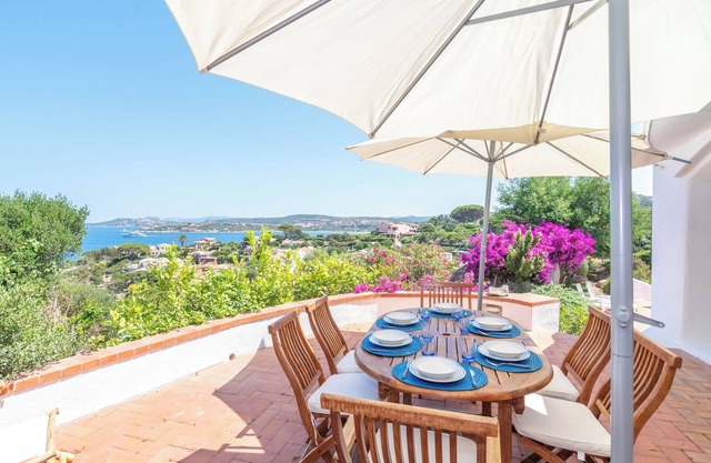 Villa "Scorpion House" con vistas al mar, Wi-Fi, jardín y terraza