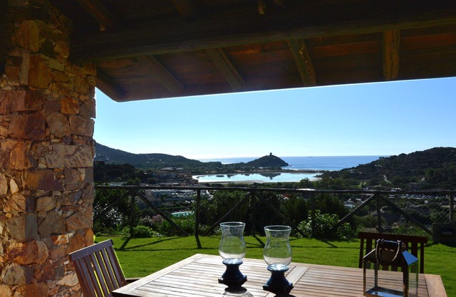 ESPECTACULAR VILLA EN EL MAR DE CHIA