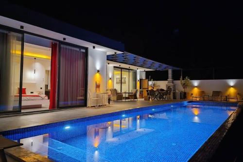 Villa Serengeti / Kalkan