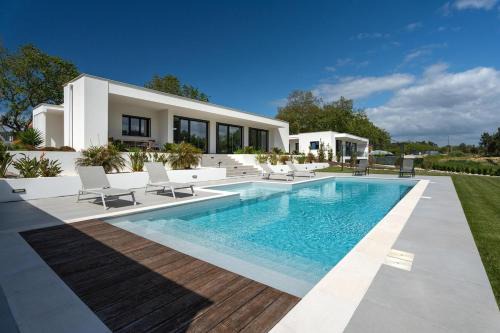Villa Serenity - Between golf and the sea