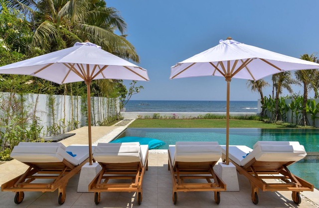 VILLA SERENITY - PRIVADA, LUJOSA Y ABIERTA CONCEPTO VILLA FRENTE AL MAR