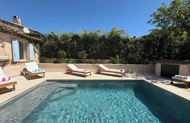 Villa Sereno - 20min from Saint-Tropez. 5 bedrooms with private pool.