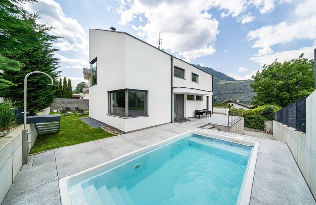 Villa "Shangrila" con piscina, jardín, terraza y Wi-Fi