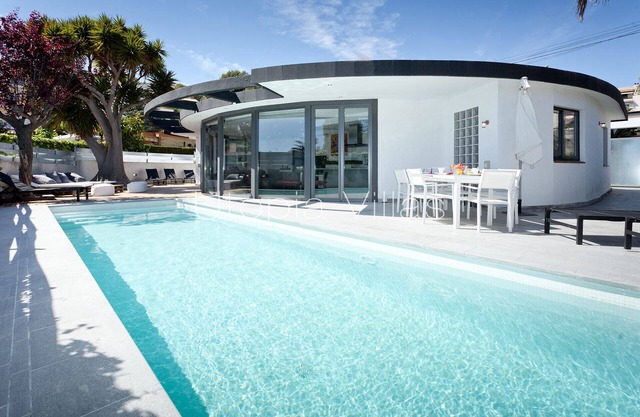 Impresionante villa de 4 dormitorios con piscina privada