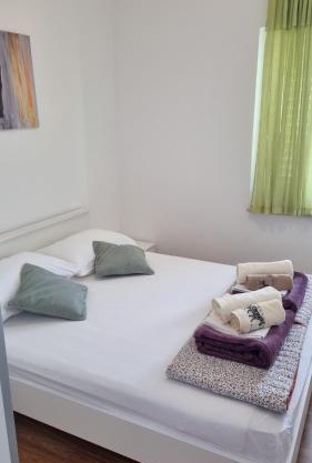 Villa Silvana Brown