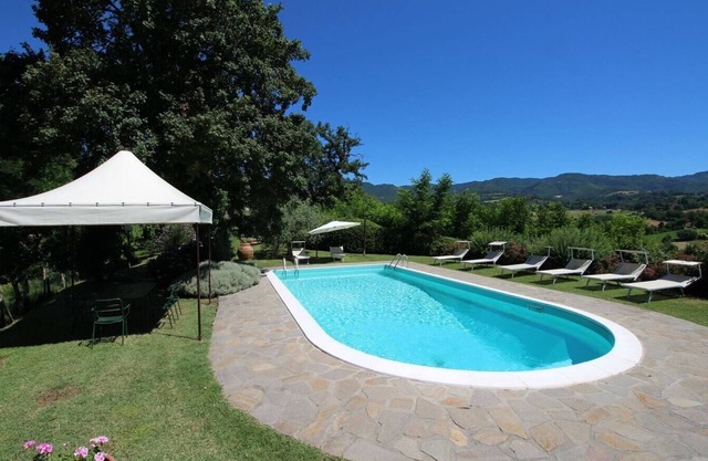Villa Simone - Private Tuscan villa with pool