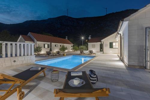 Villa Smokva and Višnja - Resort Moja Stina