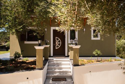 Villa Socrates