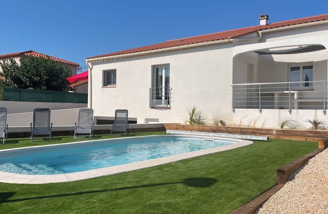 Villa*SOL DELS ASPRES- Swimming pool - BBQ - Garage - Air conditioning / central heating