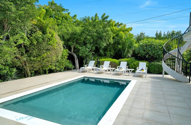 Villa Solis - Steps from Grace Bay Beach