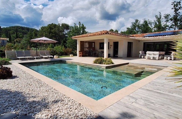 Villa Soulari 4* standing modern and comfortable between Verdon and Beaches