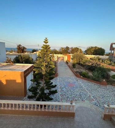 Villa spacieuse 200 m à la plage