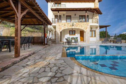Villa Stefania/pool/garden/sea view/3bdrms/3bthrms