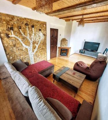 Villa Stone Tree - Ljubanista