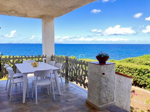 Villa sul mare con giardino e vista mozzafiato
