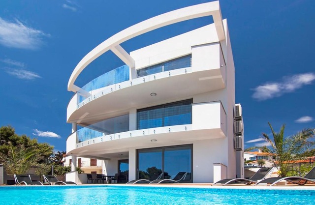 Villa Sunrise Premantura Sea View