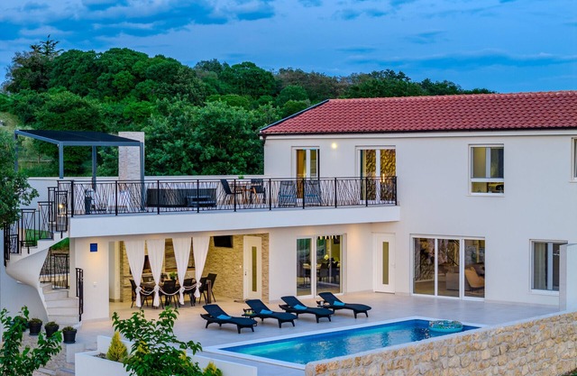 Villa Sunset Grusi