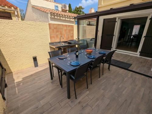 Villa T3 rénovée climatisée, piscine, proche plage et commerces - FR-1-81-622