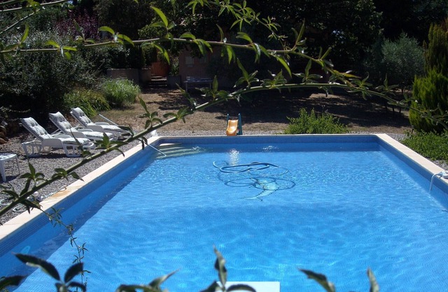 Villa T4 - 2700m² Jardín - Piscina 6x12 - 6 Pers