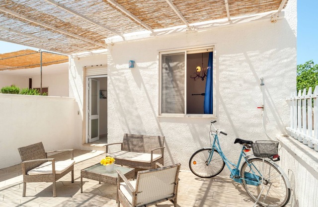 Villa Telia Directly on the Beach with Terrace; Pets Allowed, Parking Available