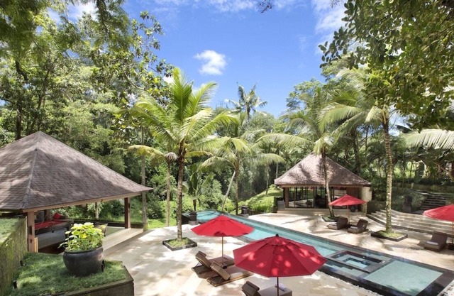 Villa The Sanctuary Bali: 7-bedroom, staffed private luxury resort in Canggu.