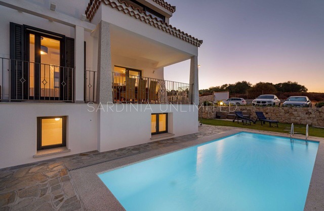 Villa en Budoni con 6 habitaciones, capacidad 12