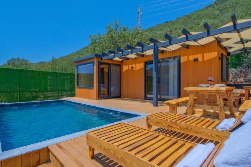 Villa Tiny Levissi 1