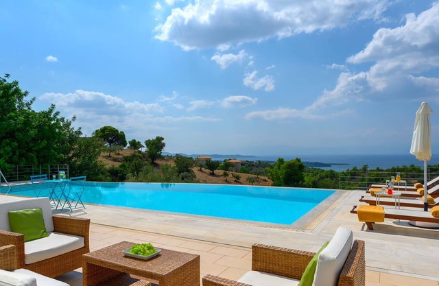 Villa 'Titos' con vistas al mar, Wi-Fi y aire acondicionado
