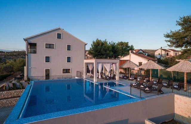 Villa Toma 1 - Semi detached House with shared pool