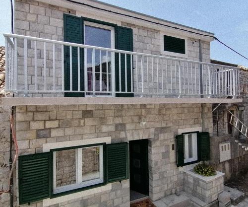 Villa Tri sulara
