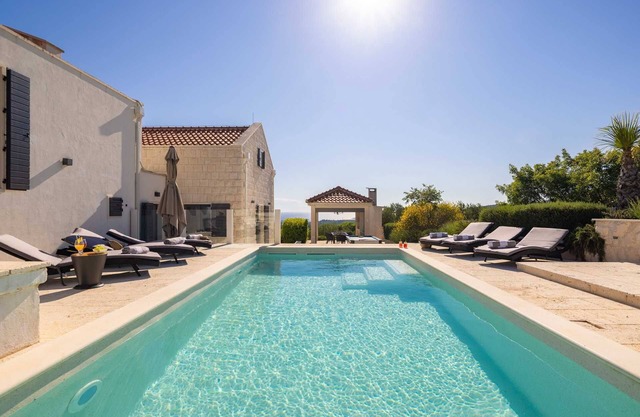 Villa True Oasis with Heated Pool