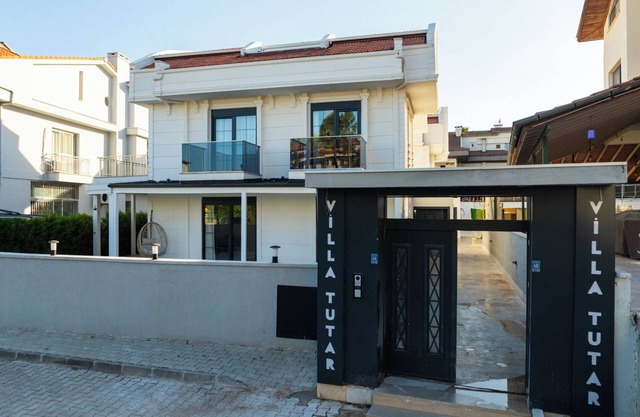 Villa Tutar Icmeler Central (near the beach) daily weekly rentals