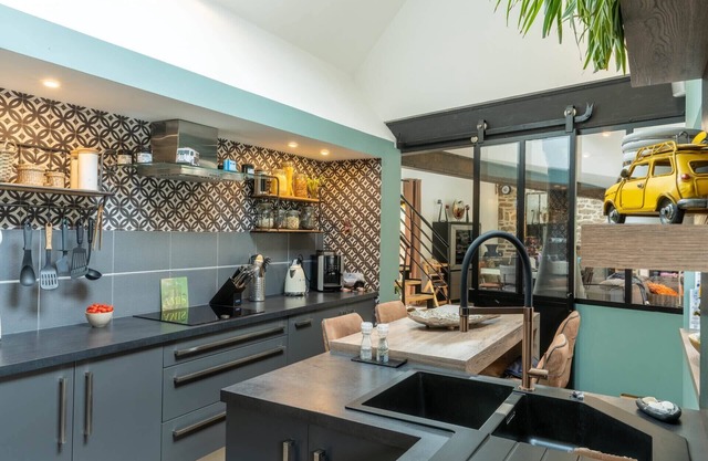 Villa Ty Amor - Charm and Elegance at Guisseny
