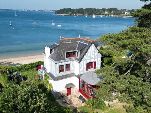 Villa Ty Marie Ile aux Moines sur la plage vue mer à 180 dégrés