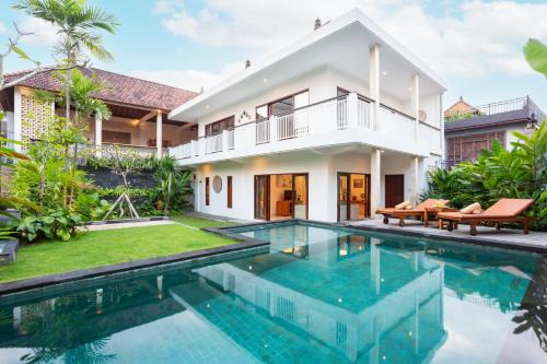 Villa Uma Sari Dayuh About 20 Minute to Canggu & Ubud
