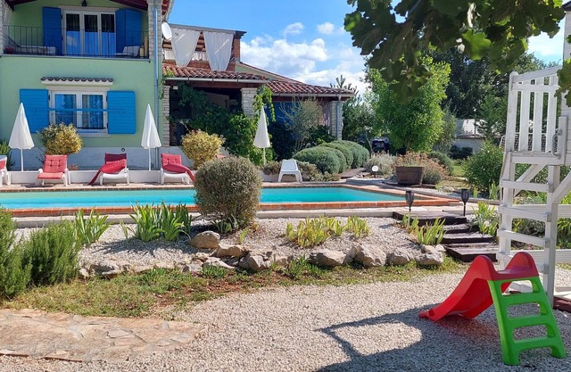 Relájate en el corazón de Istra Vila Una Ira