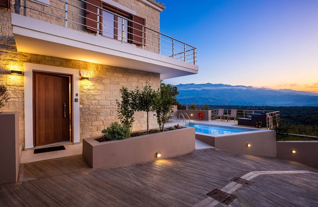 Villa Upper II - Luxury villa, private pool, mountain view