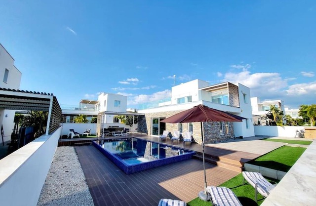Villa utopia