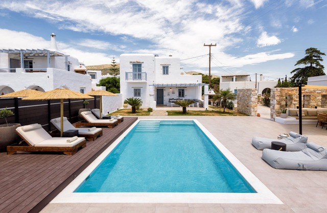 Villa Vanta II con piscina privada.