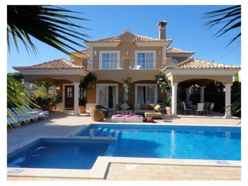 Villa Varandas Do Lago 5 Bedroom Villa Private Pool Table Tennis A Few Minutes Drive Between Vale Do Lobo And Quinta Do Lago