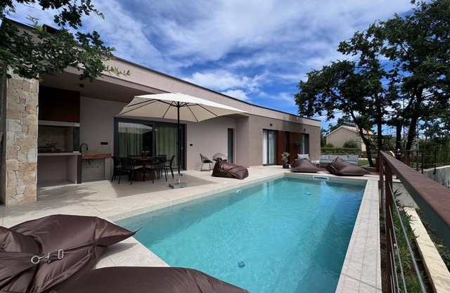 Villa Veros (V0322-K1) - Labin